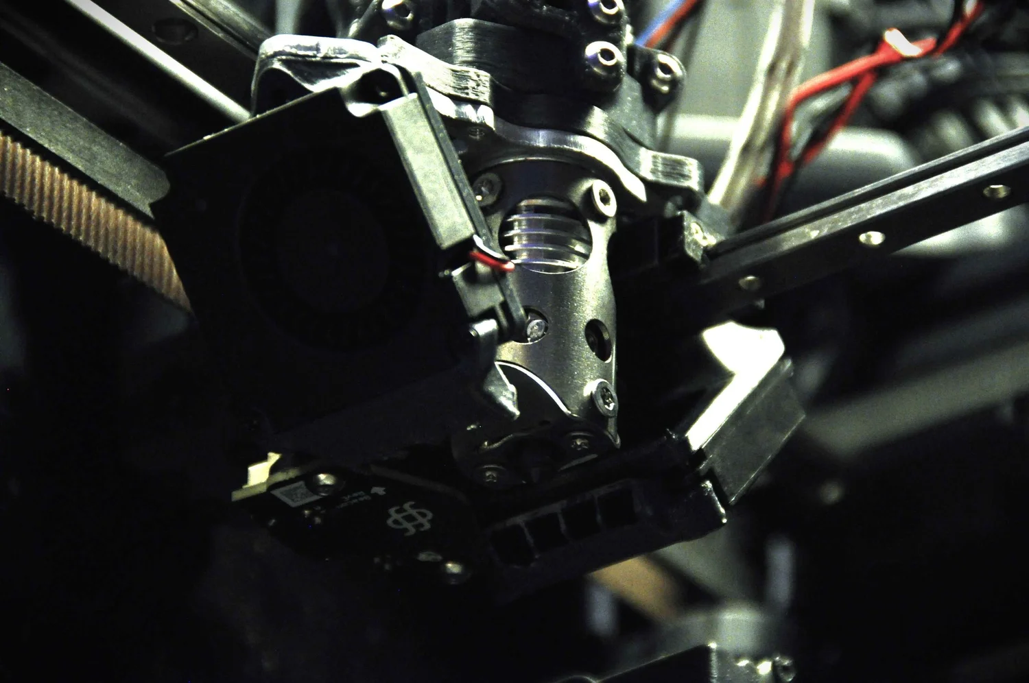 Chube Compact Annex K3 Toolhead

Original Toolhead Design: Mathematical Potato

Photo and Build: Danni